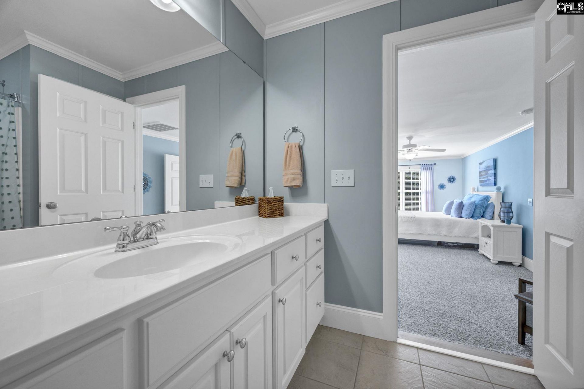 8 Greenside Lane  Photo 44
