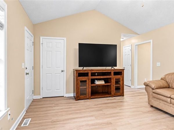 14 Brandy Wine Drive , Thomasville, NC 27360