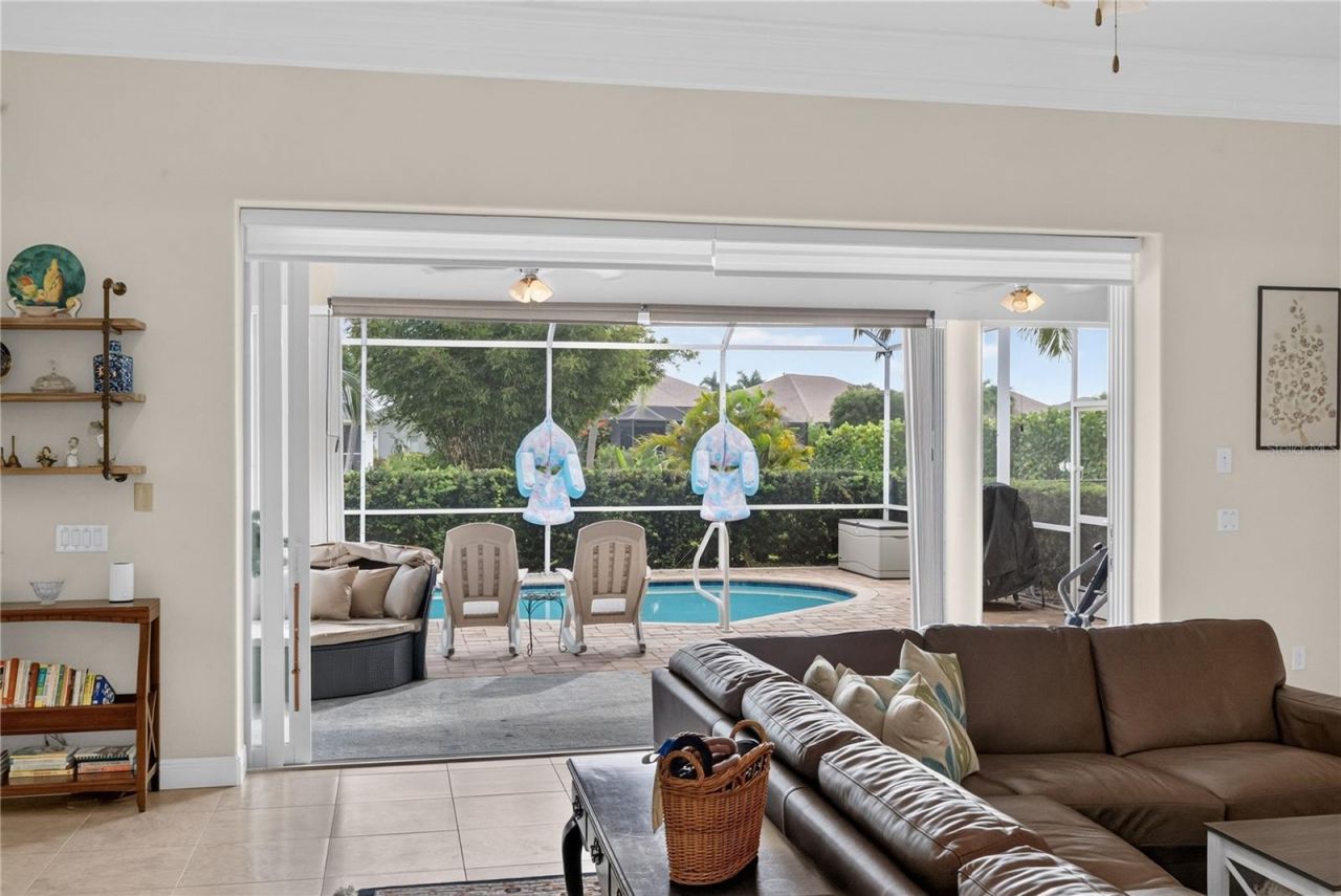 434 E Cashew, Punta Gorda, FL 33955 Photo