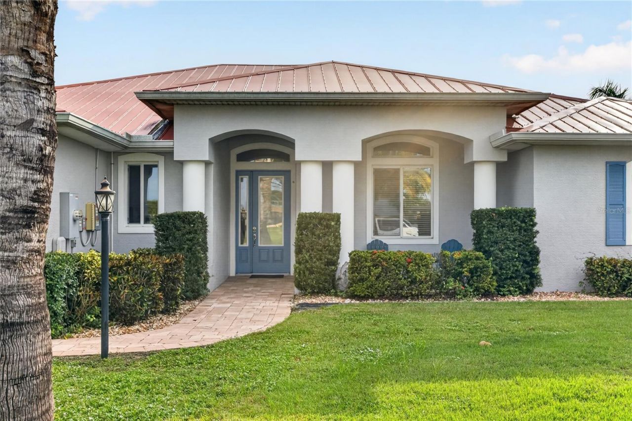 434 E Cashew, Punta Gorda, FL 33955 Photo