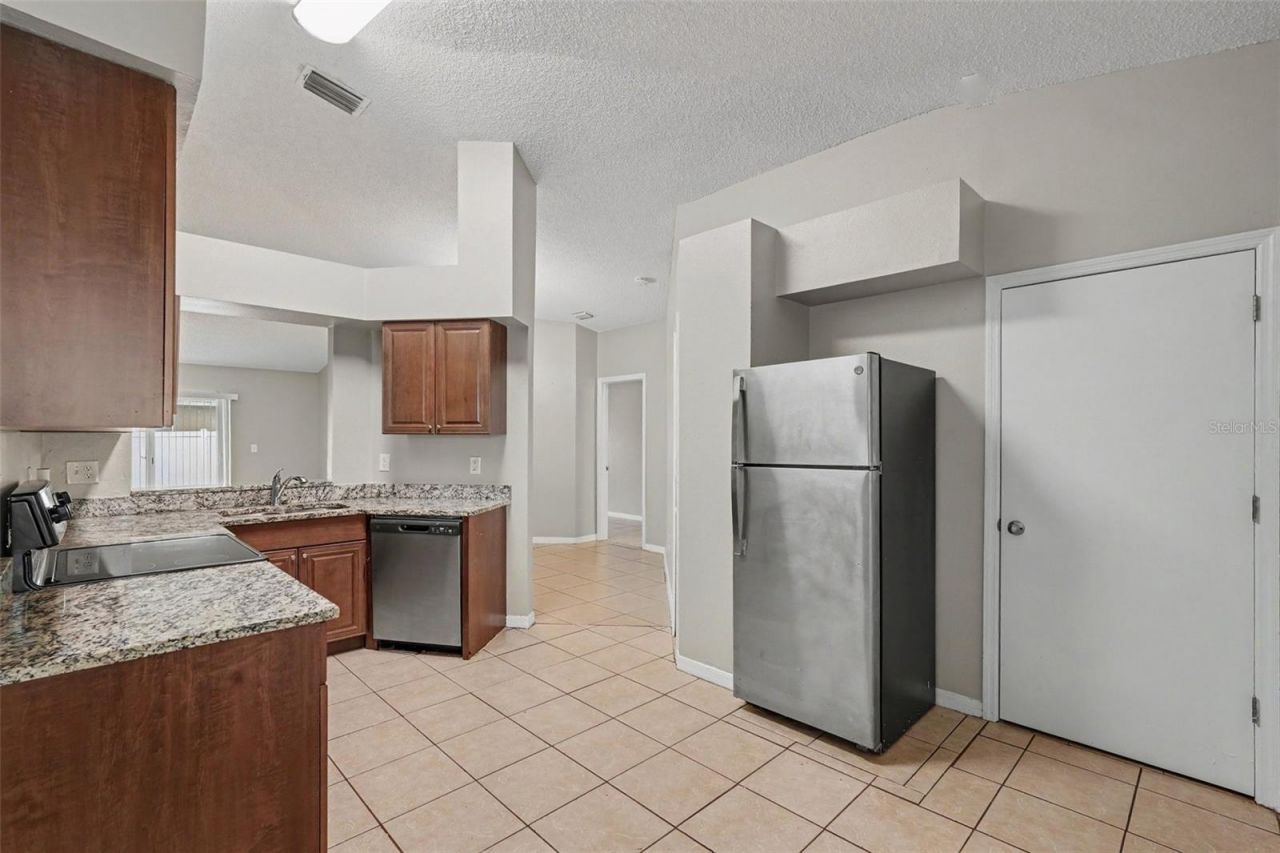 13245 Prestwick Drive , Riverview, FL 33579 Photo
