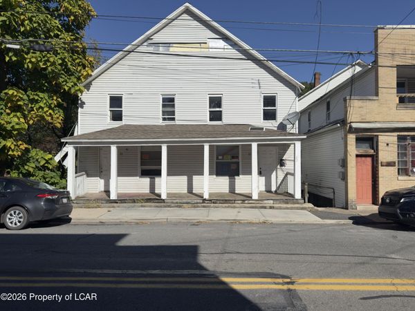 82 W Main Street, Glen Lyon, PA 18617