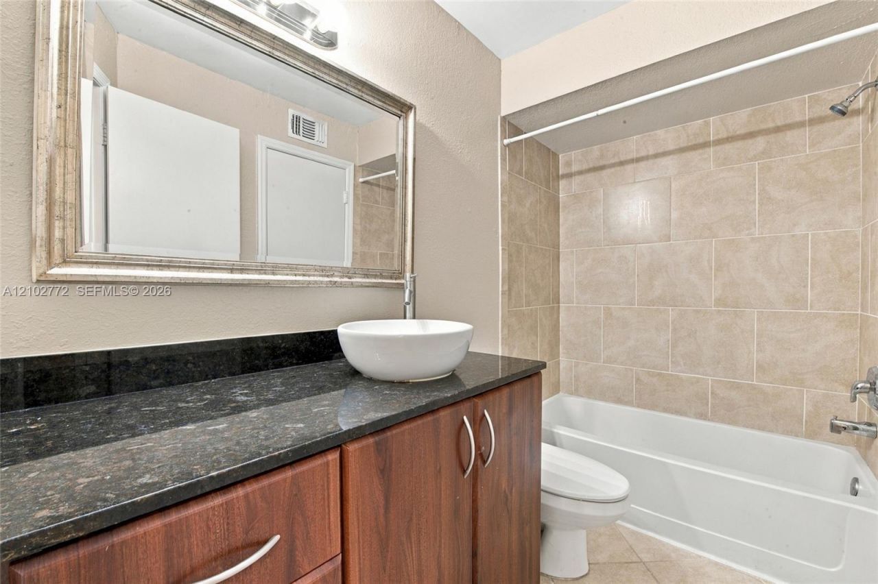 2946 S University Dr , Unit 7102, Davie, FL 33328 Photo