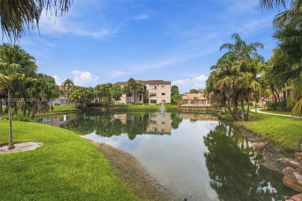 2946 S University Dr, Unit 7102, Davie, FL 33328 Photo