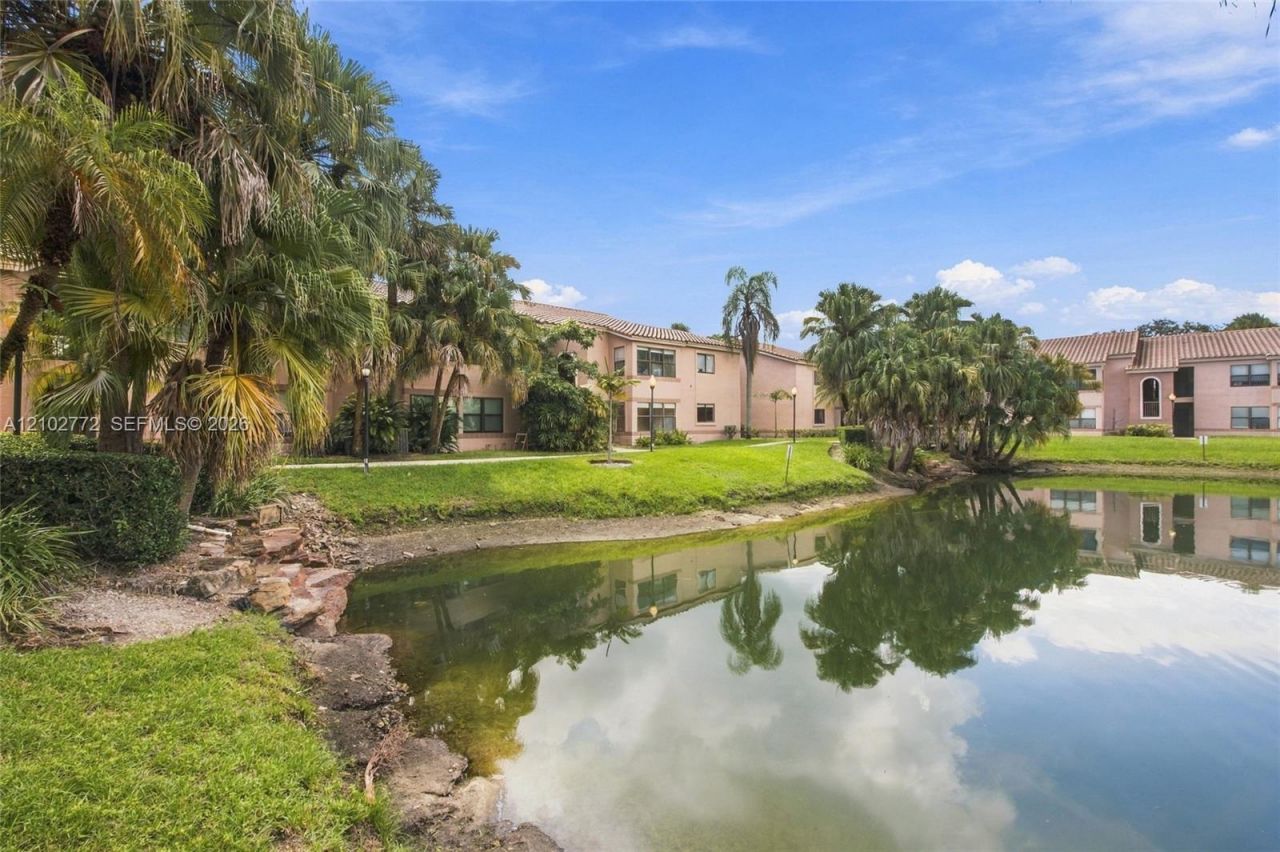 2946 S University Dr, Unit 7102, Davie, FL 33328 Photo