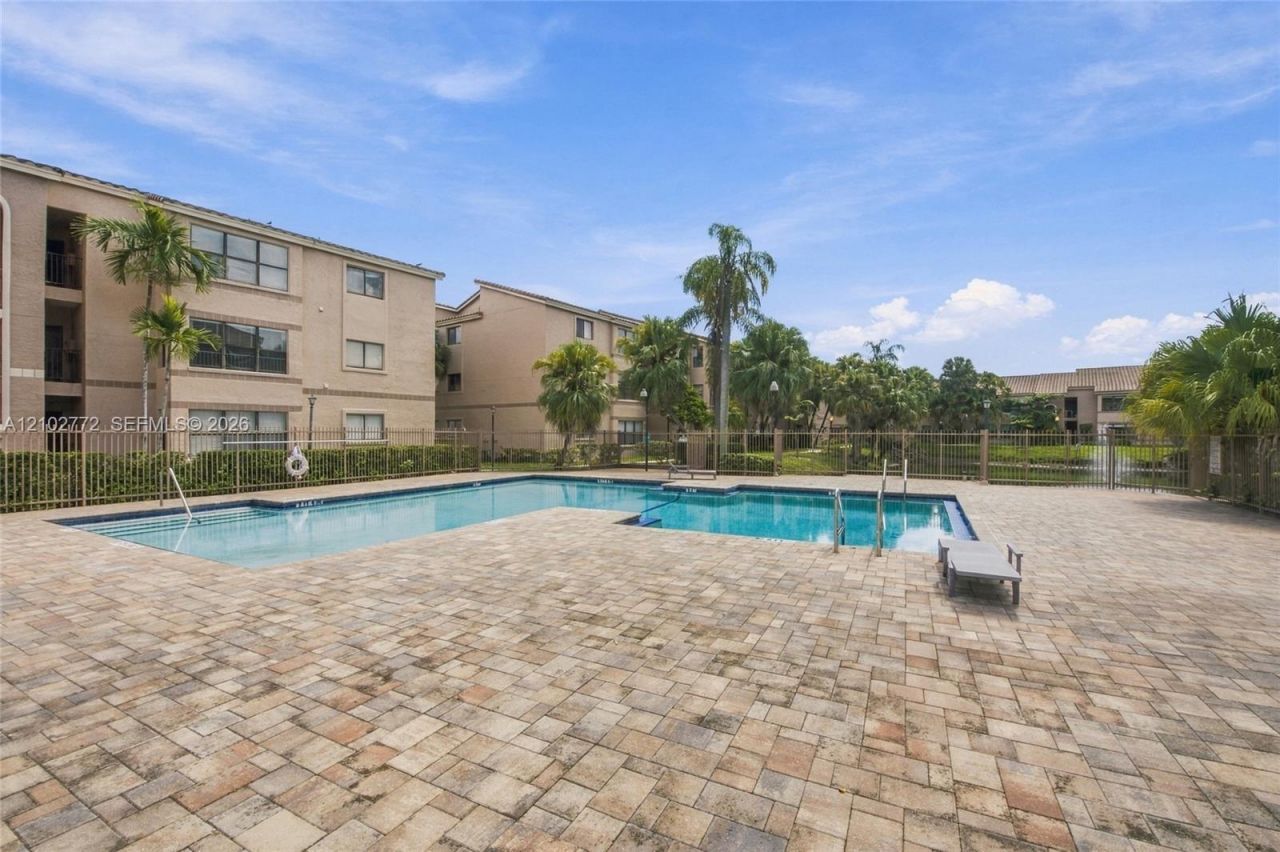 2946 S University Dr, Unit 7102, Davie, FL 33328 Photo