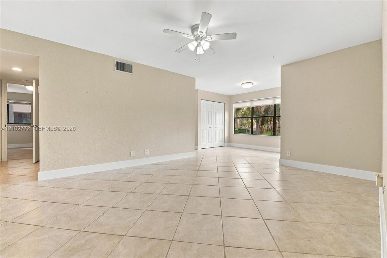 2946 S University Dr, Unit 7102, Davie, FL 33328 Photo