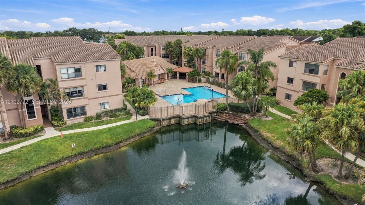 2946 S University Dr, Unit 7102, Davie, FL 33328 Photo