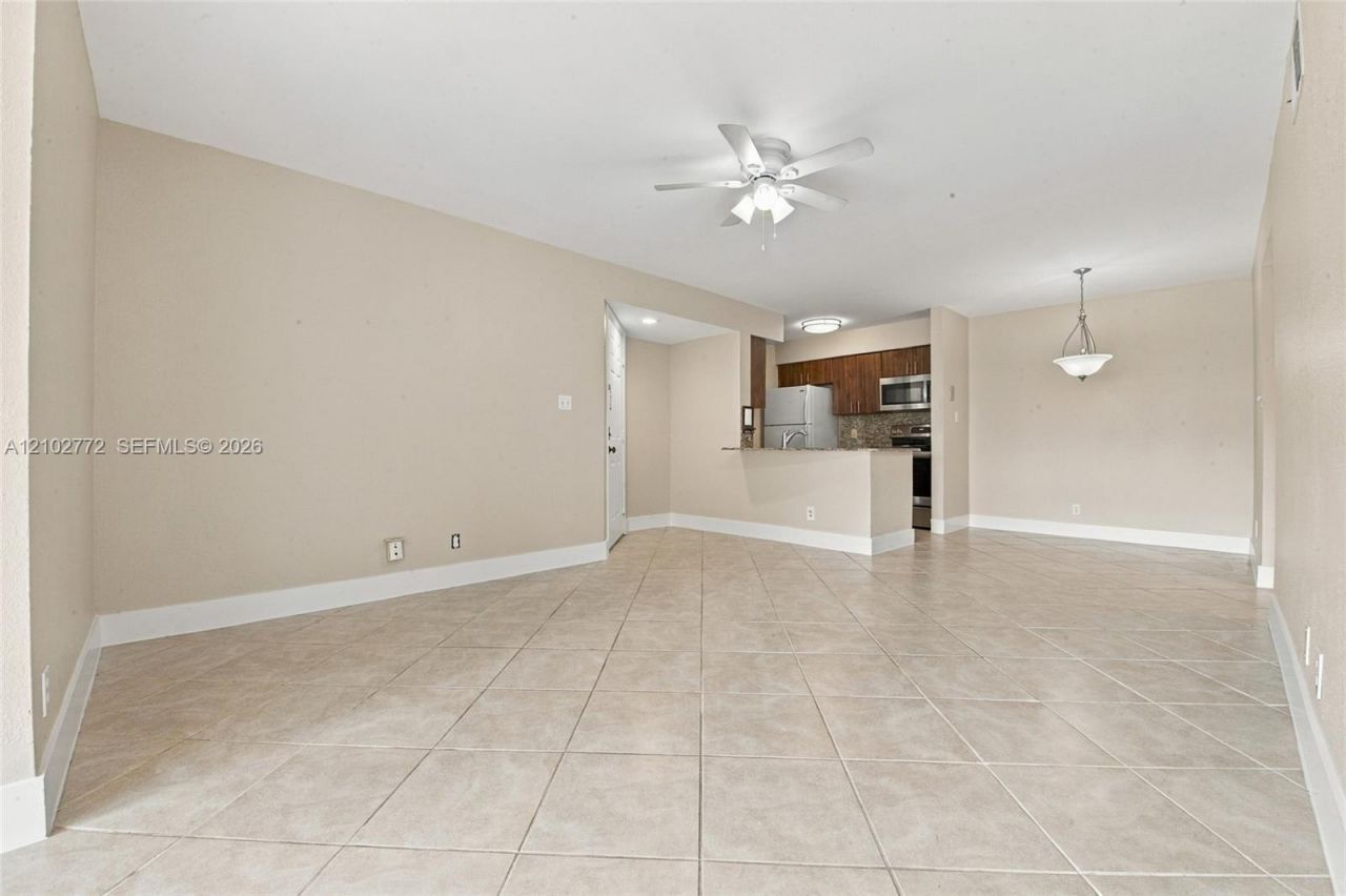 2946 S University Dr, Unit 7102, Davie, FL 33328 Photo