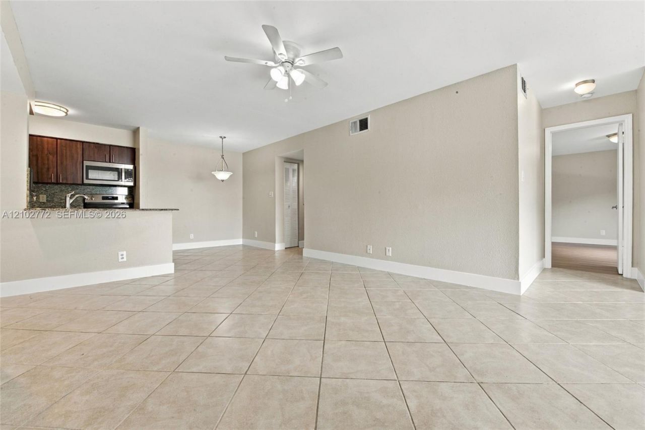 2946 S University Dr, Unit 7102, Davie, FL 33328 Photo
