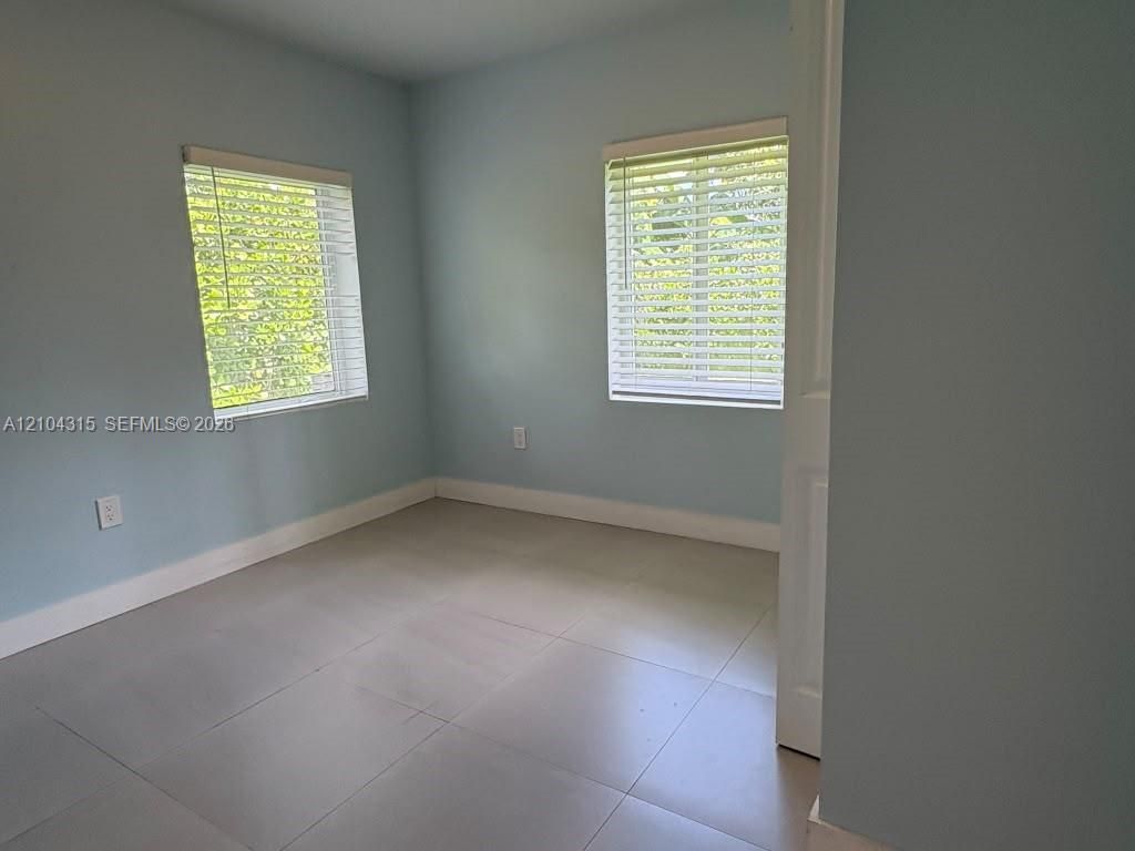 5911 SW 62nd Ter , South Miami, FL 33143 Photo