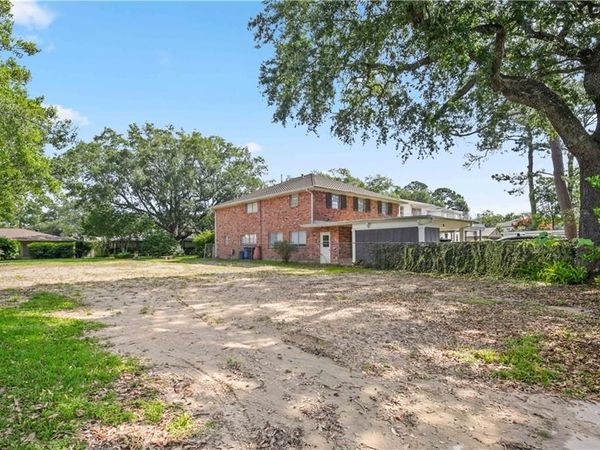 14 WREN Street , New Orleans, LA 70124