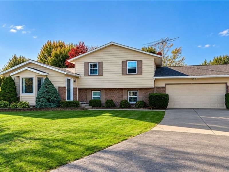 7246 Pawnee Road, Spencer, OH 44275 Photo 1