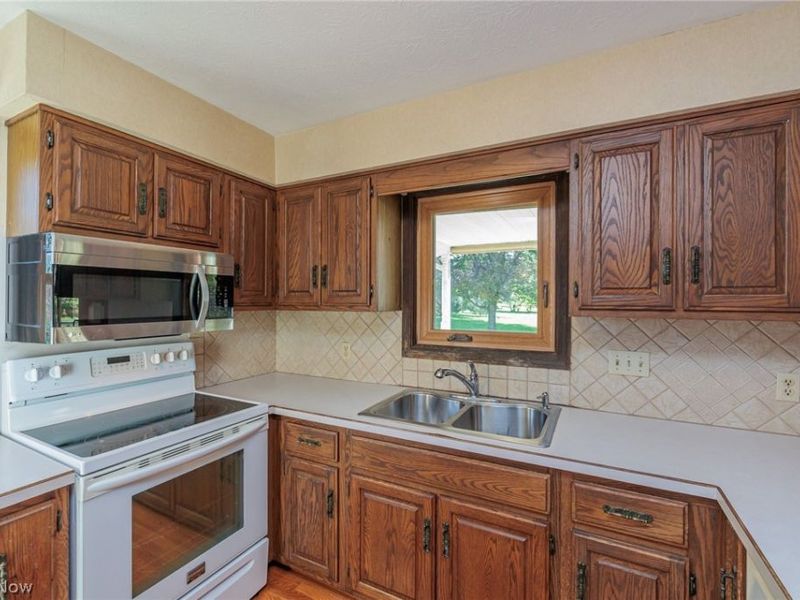 7246 Pawnee Road, Spencer, OH 44275 Photo 12