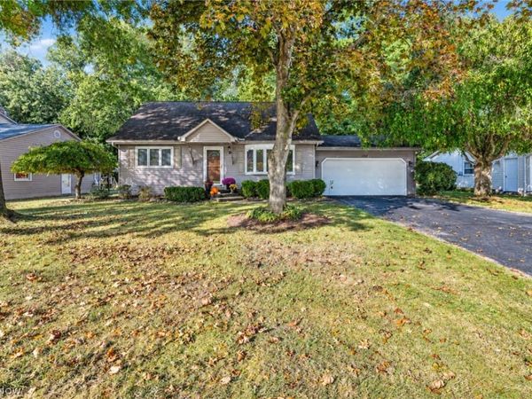 2850 Vollmer Drive , Austintown, OH 44511
