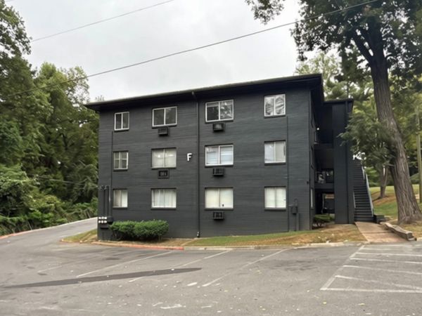 550 Harding Place , Unit F121, Nashville, TN 37211