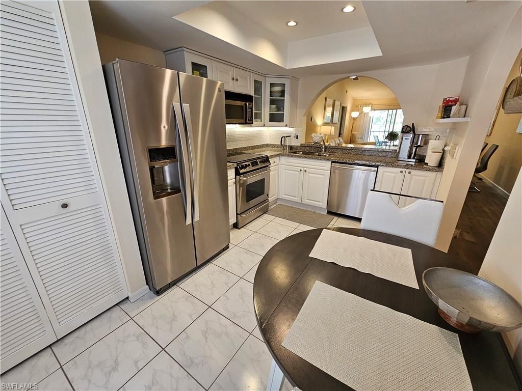 668 Mardel Ct , Unit 807, Naples, FL 34104 Photo