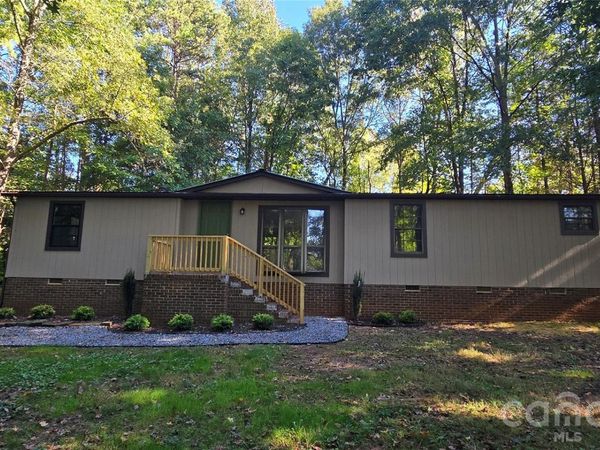 127 Louise Drive, Mooresville, NC 28115