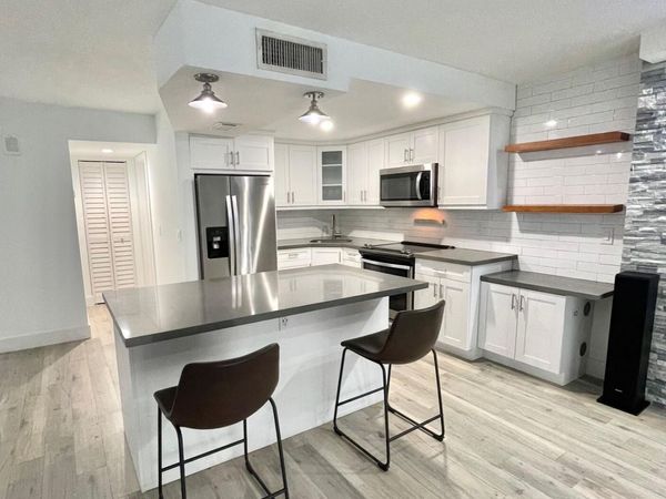 342 Southwind Drive, Unit 123, North Palm Beach, FL 33408