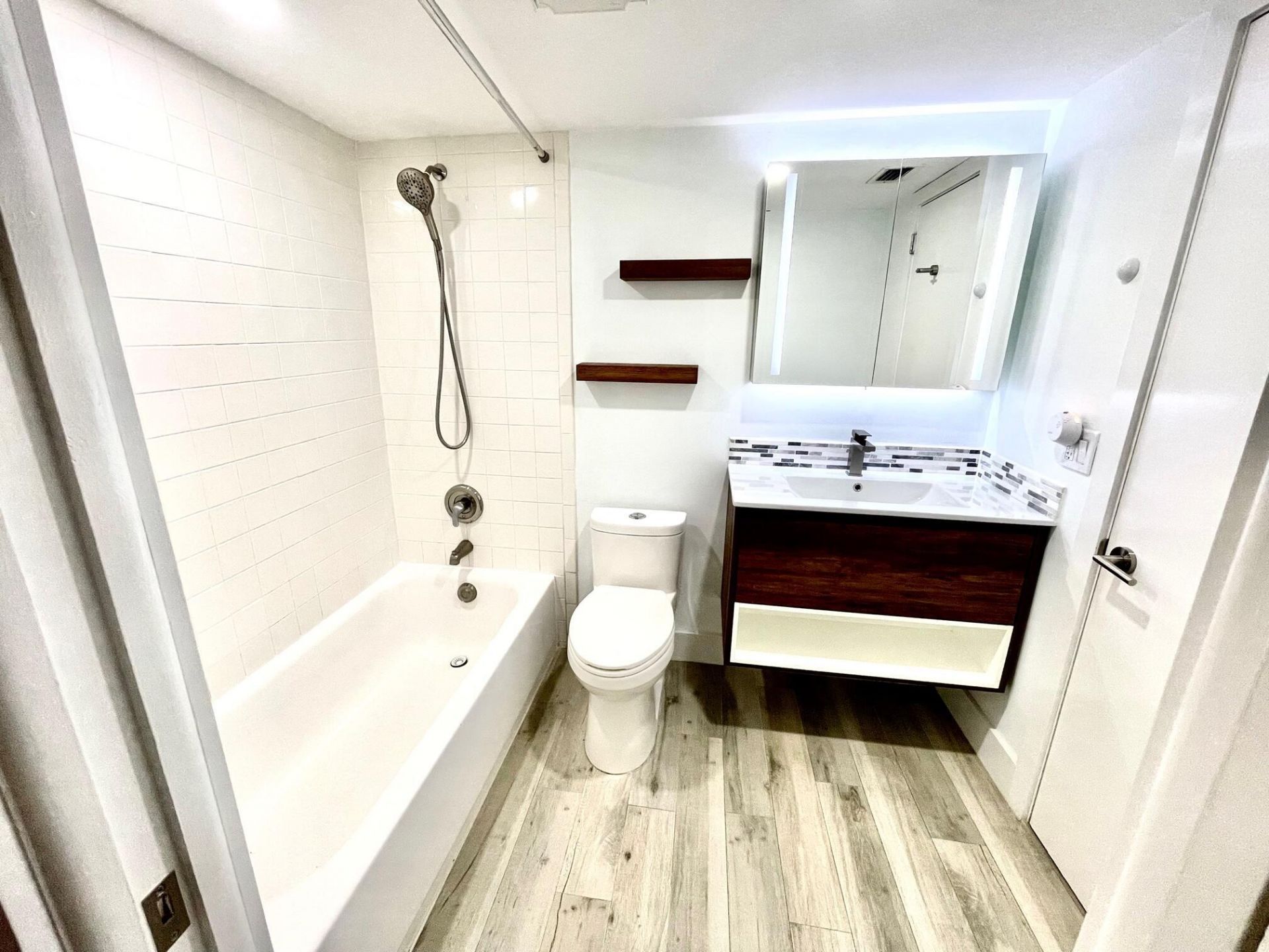 342 Southwind Drive, Unit 123, North Palm Beach, FL 33408 Photo