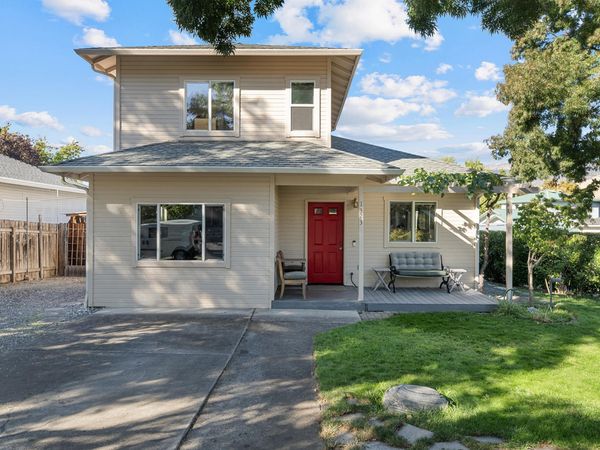 1323 Mill Pond Road, Ashland, OR 97520