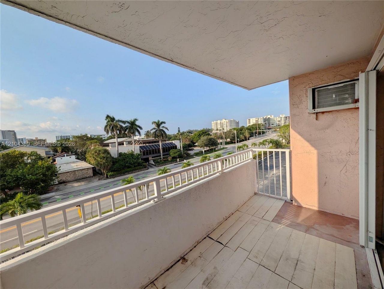 3201 NE 14th St Cswy , Unit 408, Pompano Beach, FL 33062 Photo