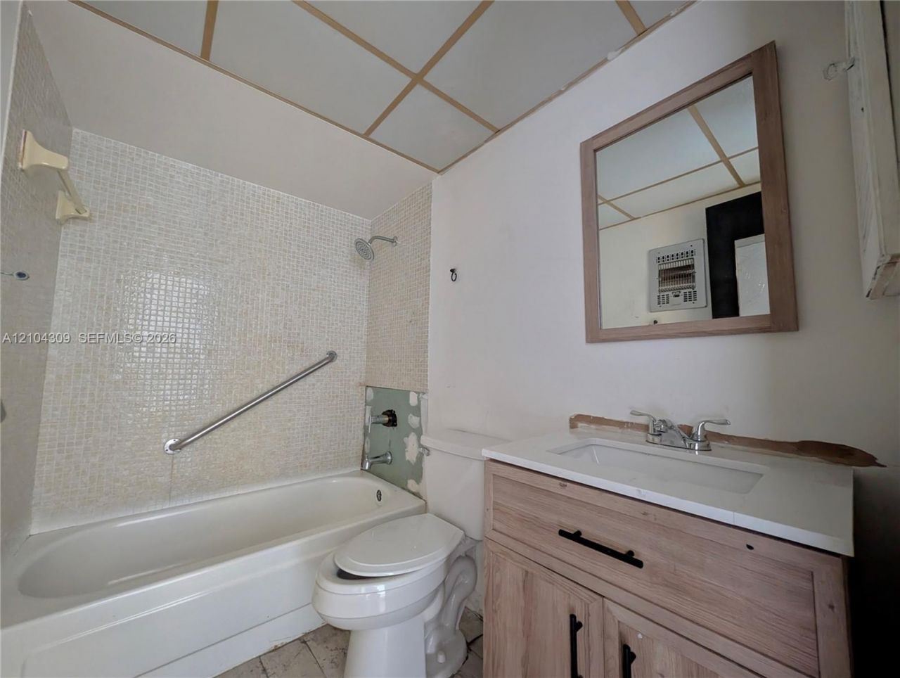 3201 NE 14th St Cswy , Unit 408, Pompano Beach, FL 33062 Photo