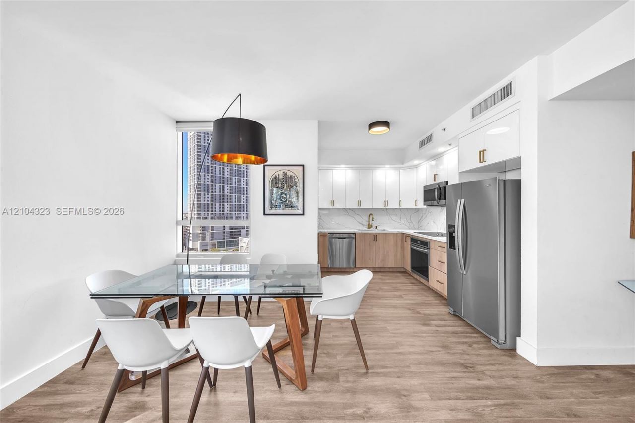 90 SW 3rd St , Unit 1213, Miami, FL 33130 Photo