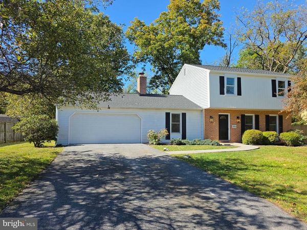 1886 MARY LANE, CARLISLE, PA 17013