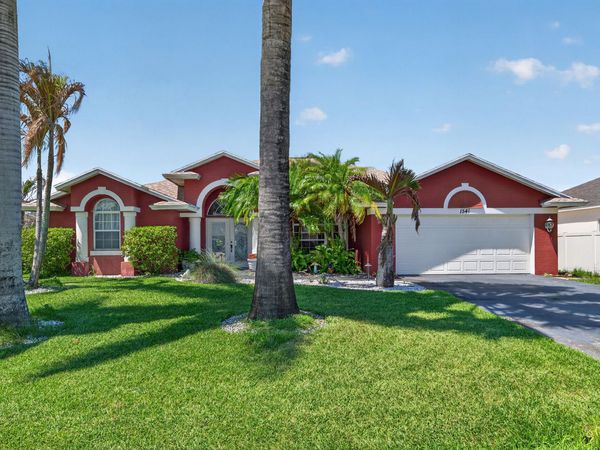 1541 SW Underwood Avenue, Port St. Lucie, FL 34953