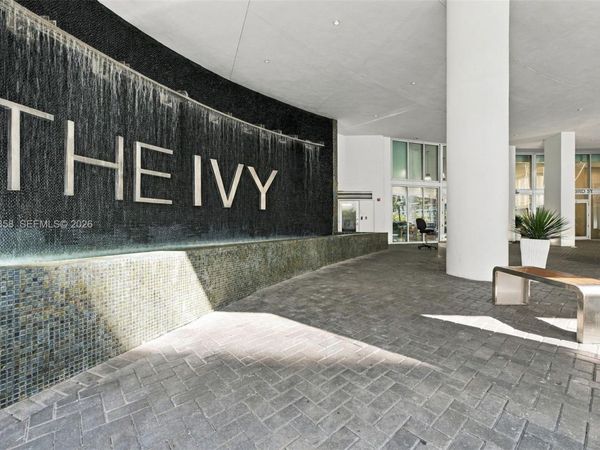 90 SW 3rd St , Unit 2014, Miami, FL 33130
