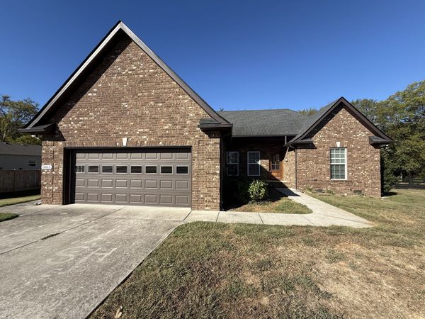 5863 Villa Way , Chapel Hill, TN 37034