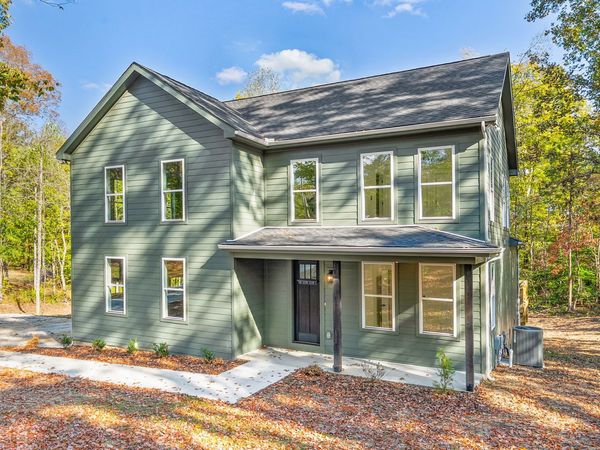 10022 Forest Lane, Bon Aqua, TN 37025