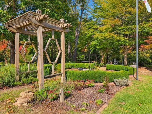 6473 Blue Star Highway, Unit 107, Saugatuck, MI 49453
