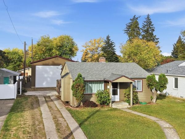 5609 N COCHRAN St, Spokane, WA 99205