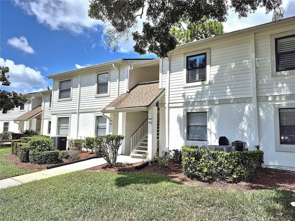 305 MEADOW LANE , Unit 305, OLDSMAR, FL 34677