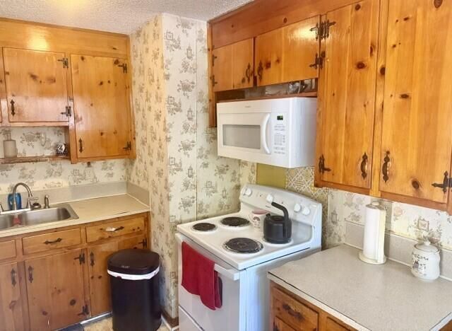3923 Hilda Street Photo 5