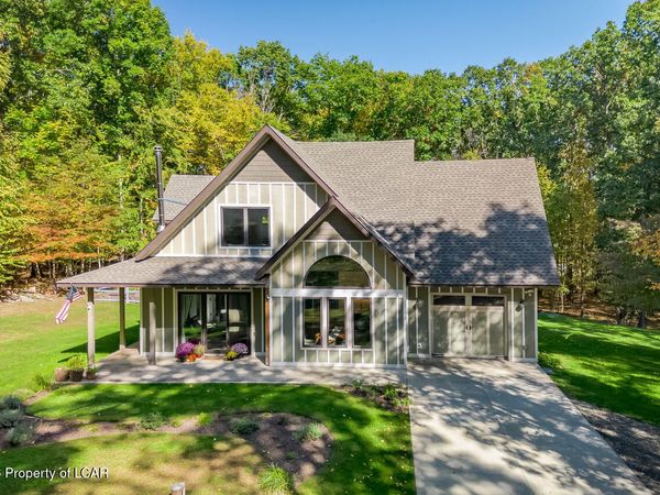 292 Vineyard Lane, Falls, PA 18615