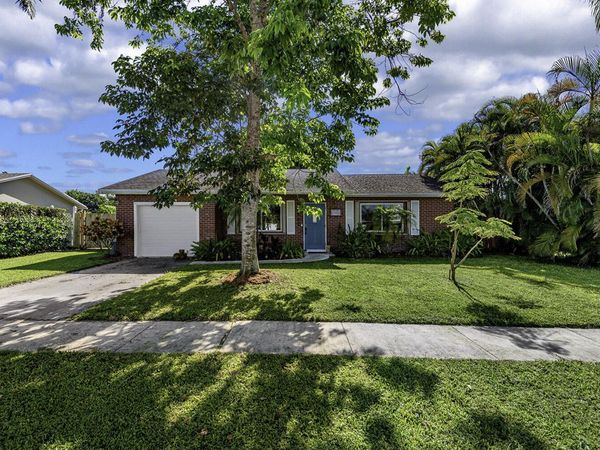 19442 COLORADO Circle, Boca Raton, FL 33434