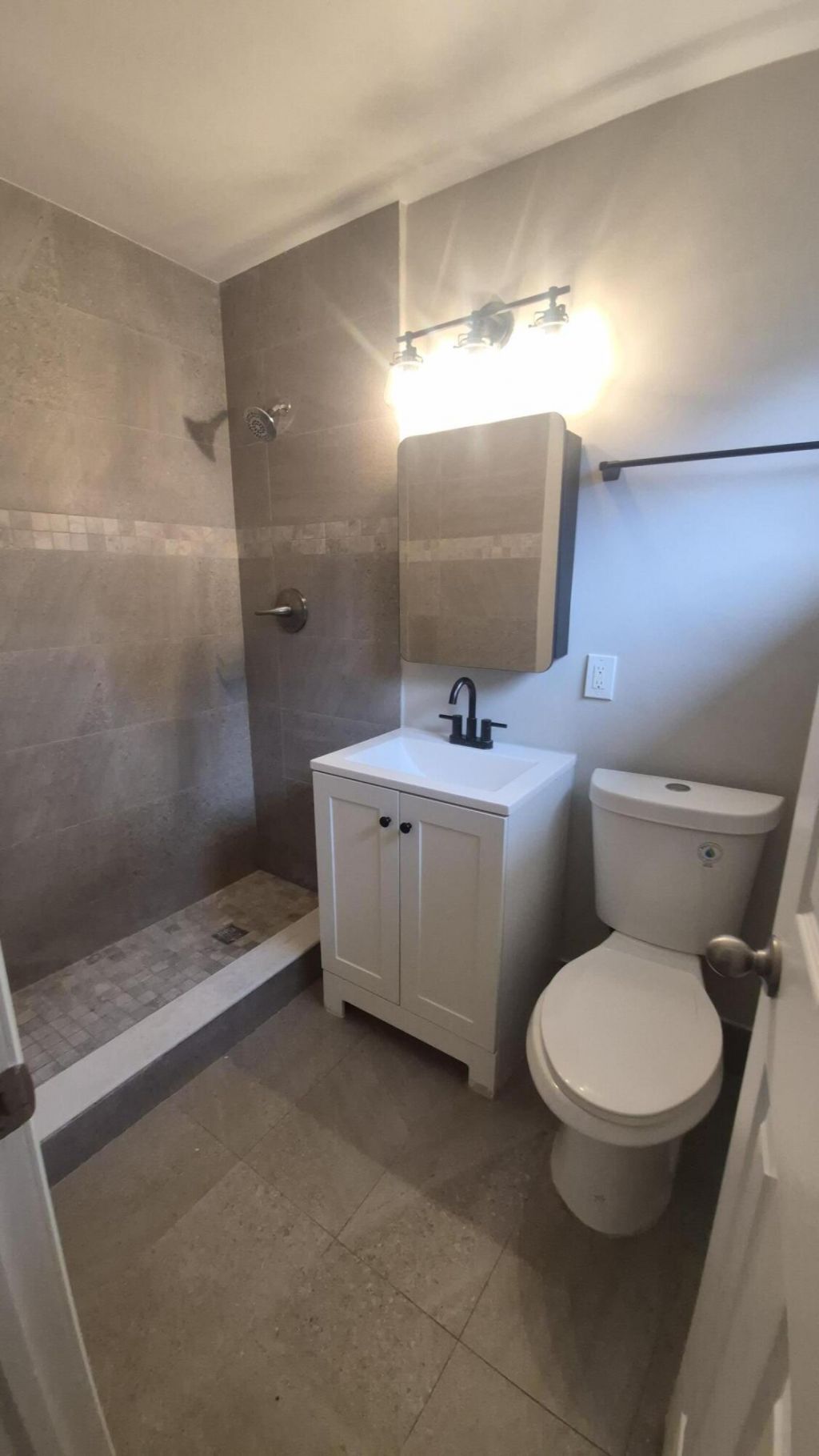 198 SE 27th Court, Unit W, Boynton Beach, FL 33435 Photo