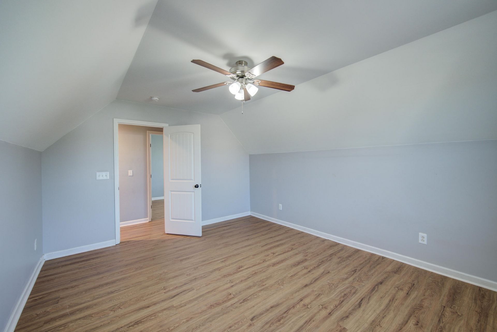 2130 Pimlico Drive Photo 28