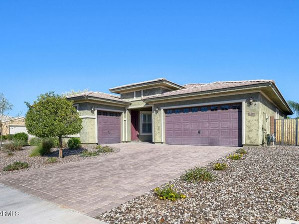 2416 E CHERRY HILL Drive, Gilbert, AZ 85298