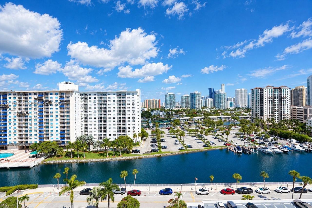 500 Bayview Dr , Unit 1123, Sunny Isles Beach, FL 33160 Photo