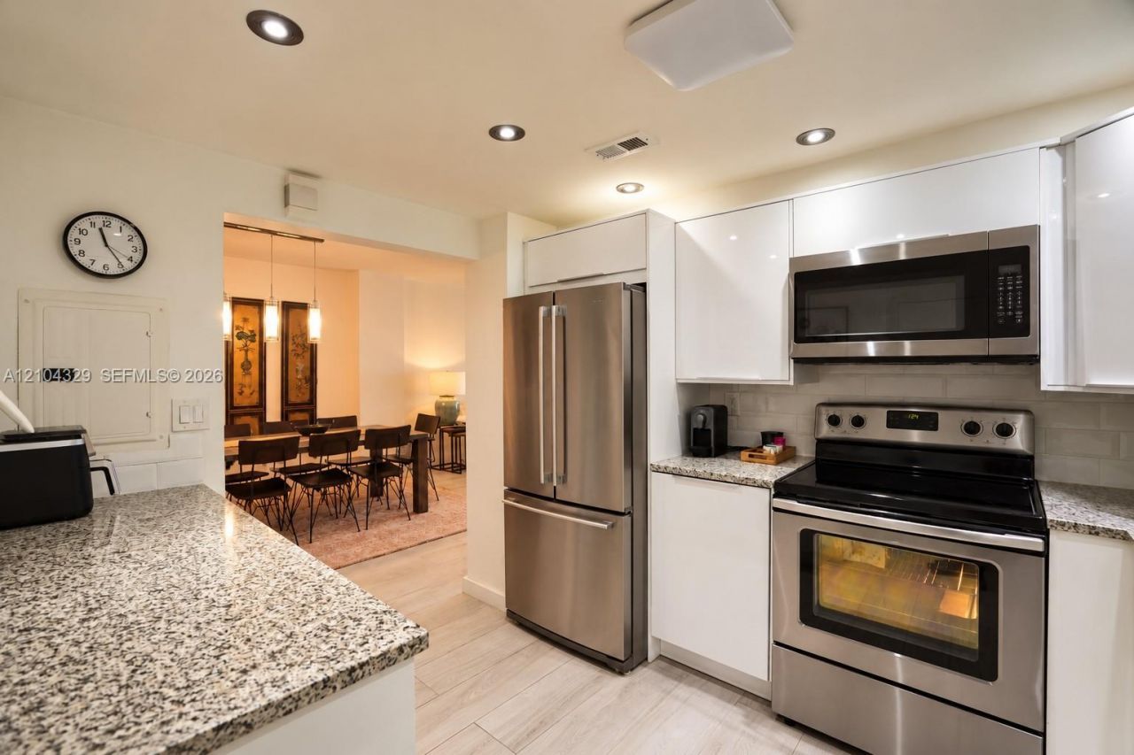 500 Bayview Dr , Unit 1123, Sunny Isles Beach, FL 33160 Photo