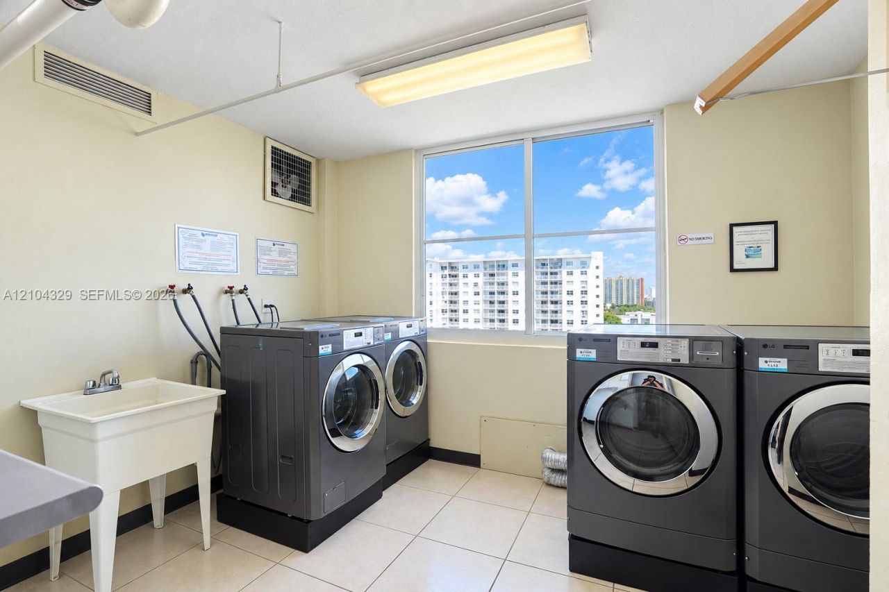500 Bayview Dr , Unit 1123, Sunny Isles Beach, FL 33160 Photo