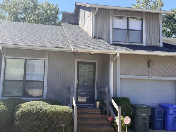1520 Londonderry Place, Fayetteville, NC 28301