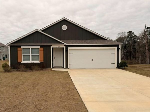 11457 Pinus Lane, Moundville, AL 35474
