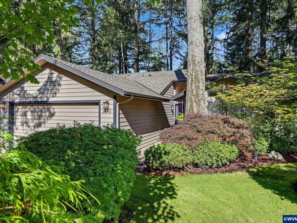 2243 Thrush Ct SE, Salem, OR 97306
