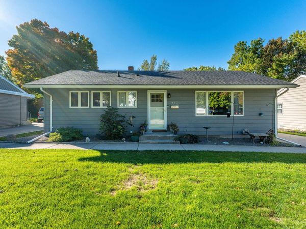 412 E Everett Avenue, Fergus Falls, MN 56537