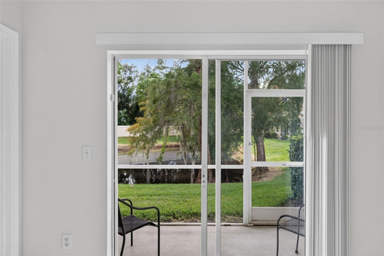3707 Parkridge Circle, Unit 7-106, Sarasota, FL 34243 Photo
